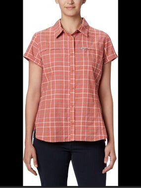 Columbia Women’s Coral Plaid Short-Sleeve Button-Up Top